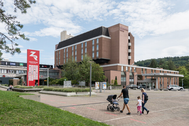 Grosse Auswahl: Im Zentrum Regensdorf gibt es rund fünfzig Fachgeschäfte und mehrere Gastronomiebetriebe.